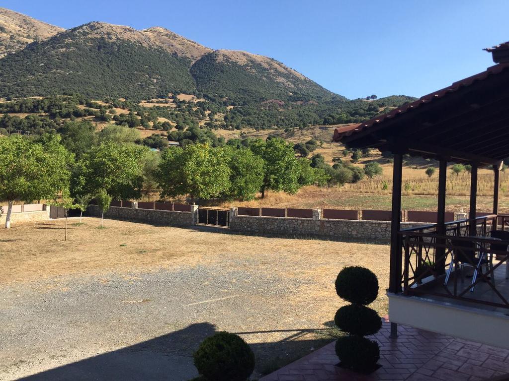 Ariadni Kalavryta Bagian luar foto