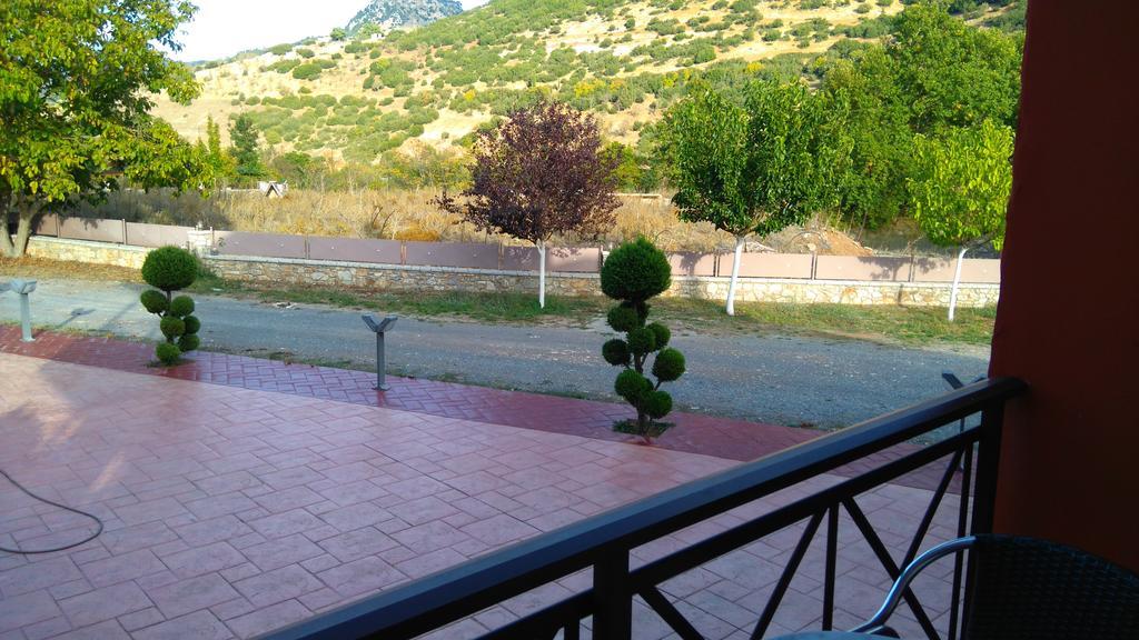 Ariadni Kalavryta Bagian luar foto