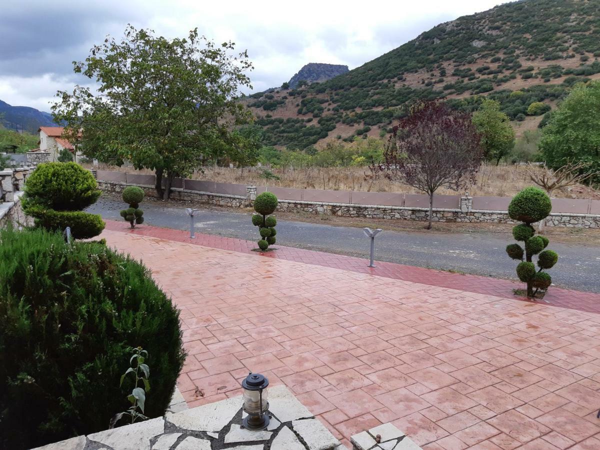 Ariadni Kalavryta Bagian luar foto