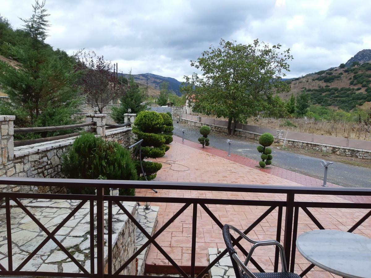 Ariadni Kalavryta Bagian luar foto