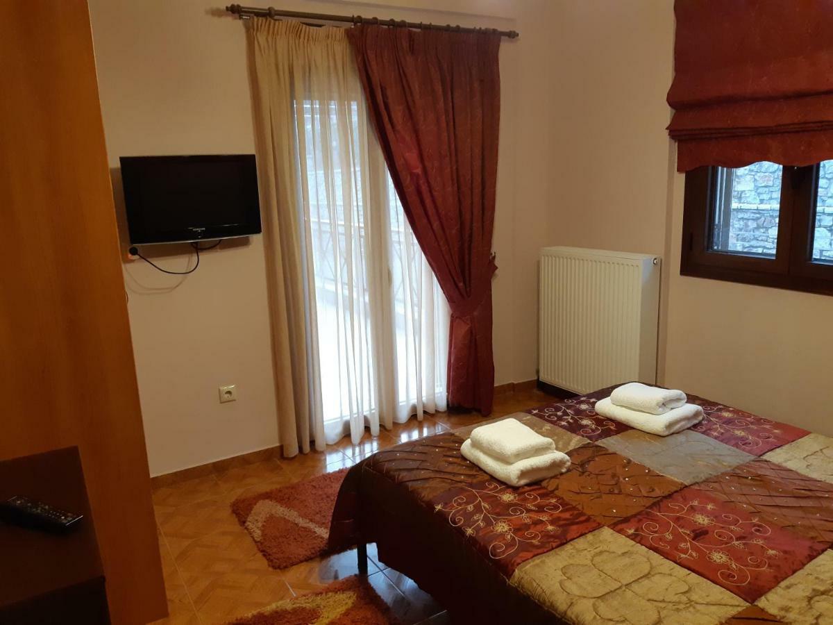 Ariadni Kalavryta Bagian luar foto